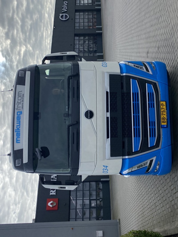 Janke In Haar Nieuwe Volvo